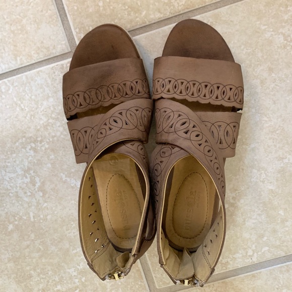 🔥 BUSSOLA LEATHER zip back brown sandals women’s size 37 7 -  7.5 - Picture 5 of 15